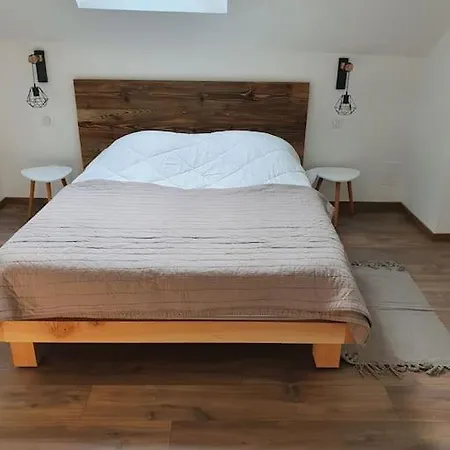 Le Cerf 8 Personnes + 1 Bebe דירה