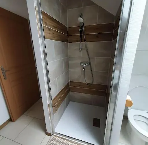 Le Cerf 8 Personnes + 1 Bebe Raon-aux-Bois